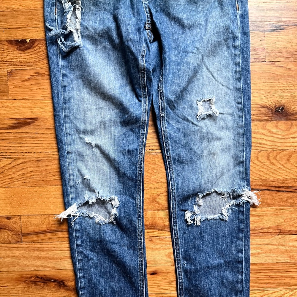 Rag & Bone women’s size 25 light Blue Dre distressed jeans - Picture 6 of 7